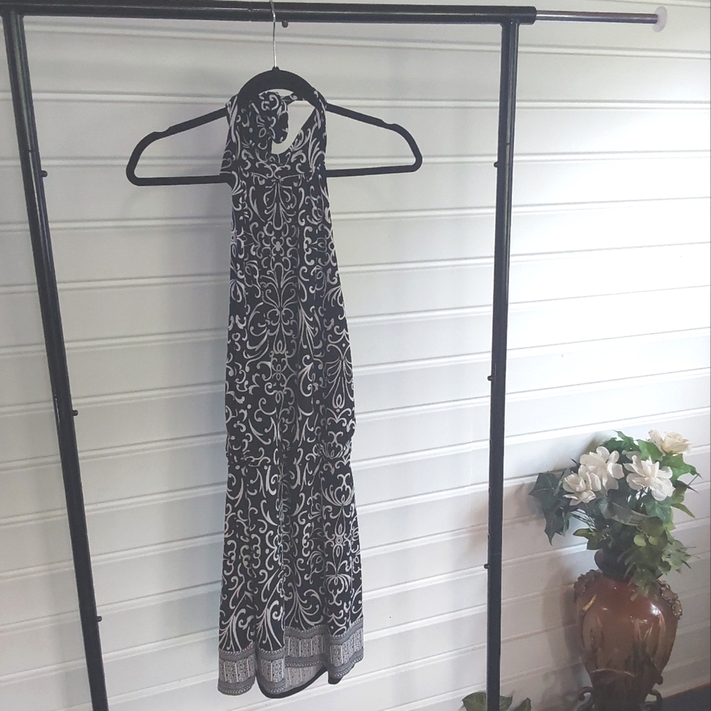 White House Black Market Black and White Backless Dress Size Small